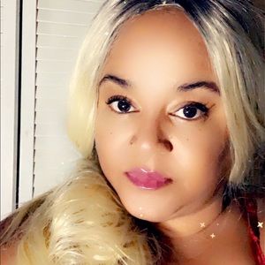 Meet your Posher, Sherleste